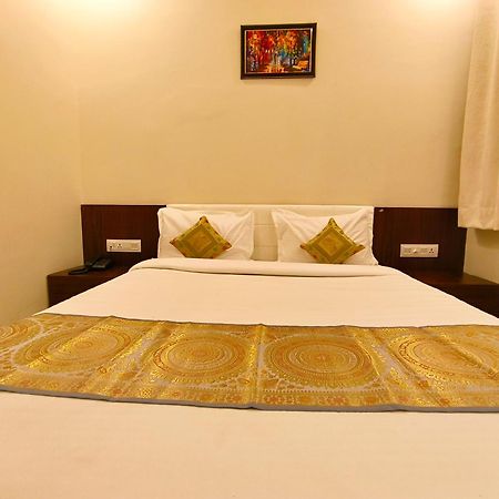 Hotel Veer Palace Near Udaipole Udaipur Ngoại thất bức ảnh