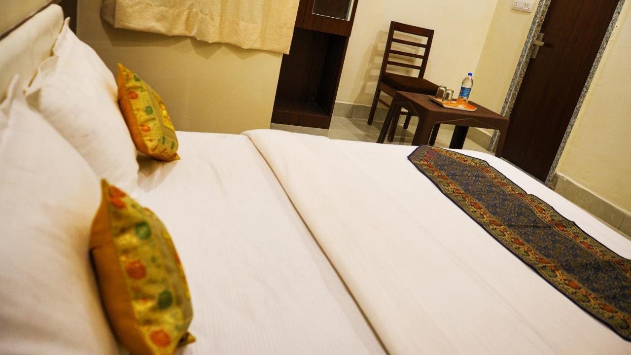 Hotel Veer Palace Near Udaipole Udaipur Ngoại thất bức ảnh