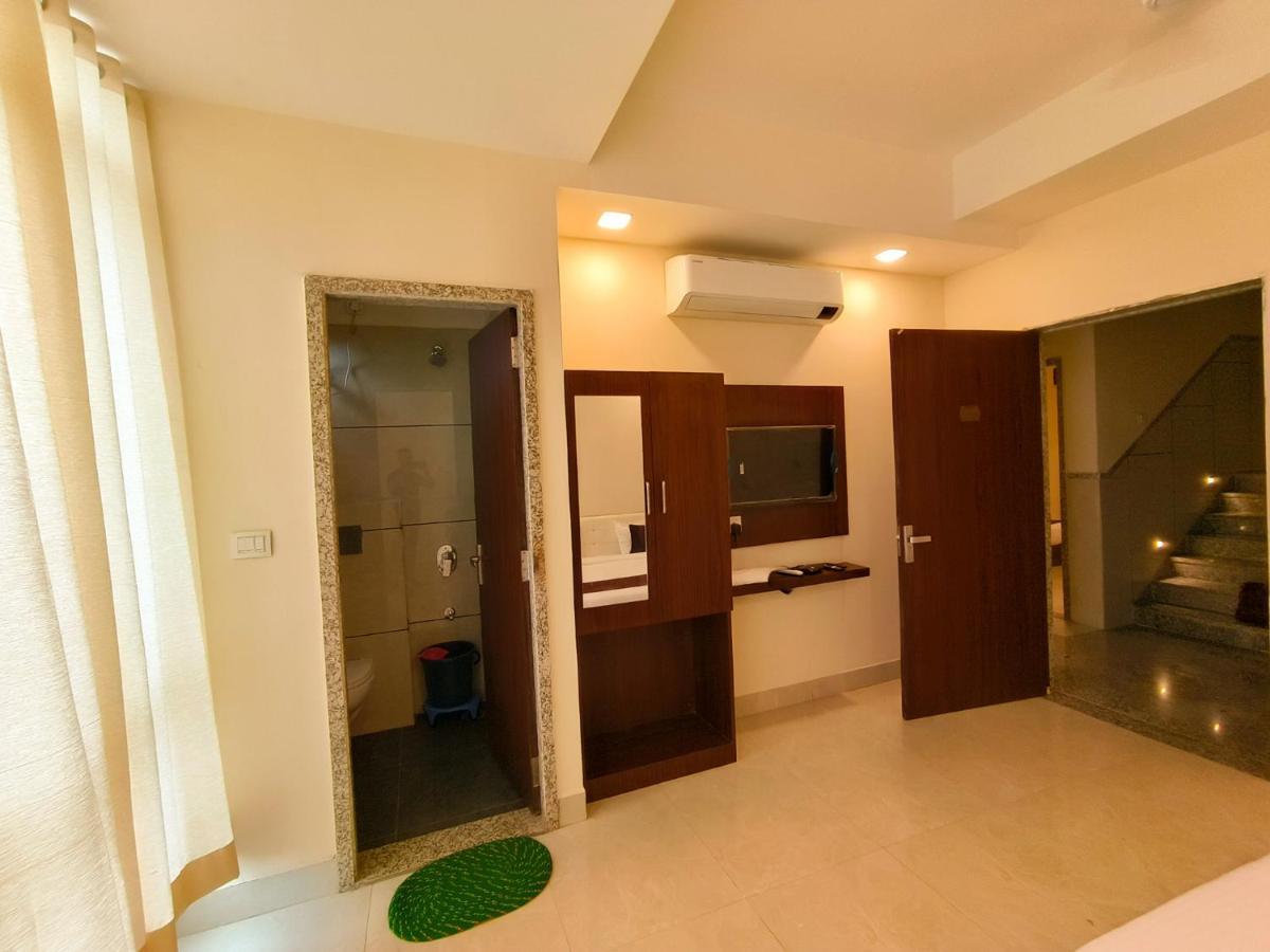 Hotel Veer Palace Near Udaipole Udaipur Ngoại thất bức ảnh