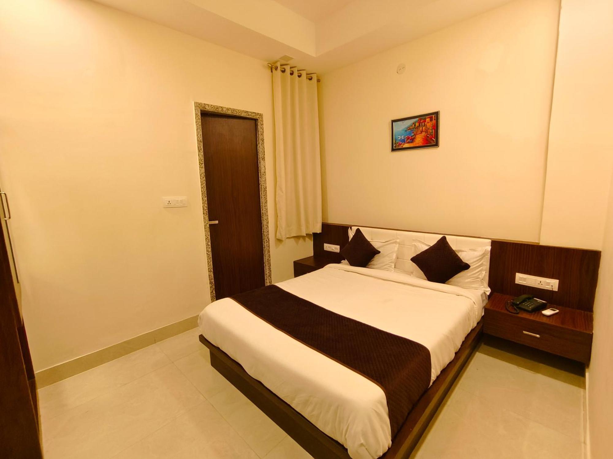 Hotel Veer Palace Near Udaipole Udaipur Ngoại thất bức ảnh