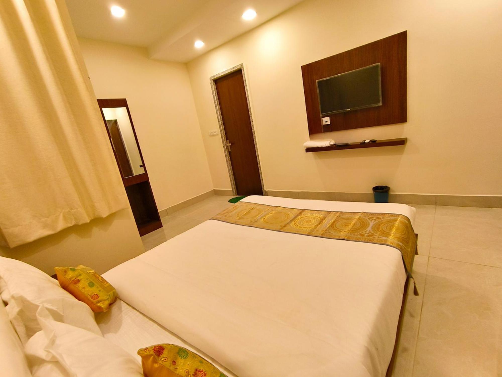 Hotel Veer Palace Near Udaipole Udaipur Ngoại thất bức ảnh