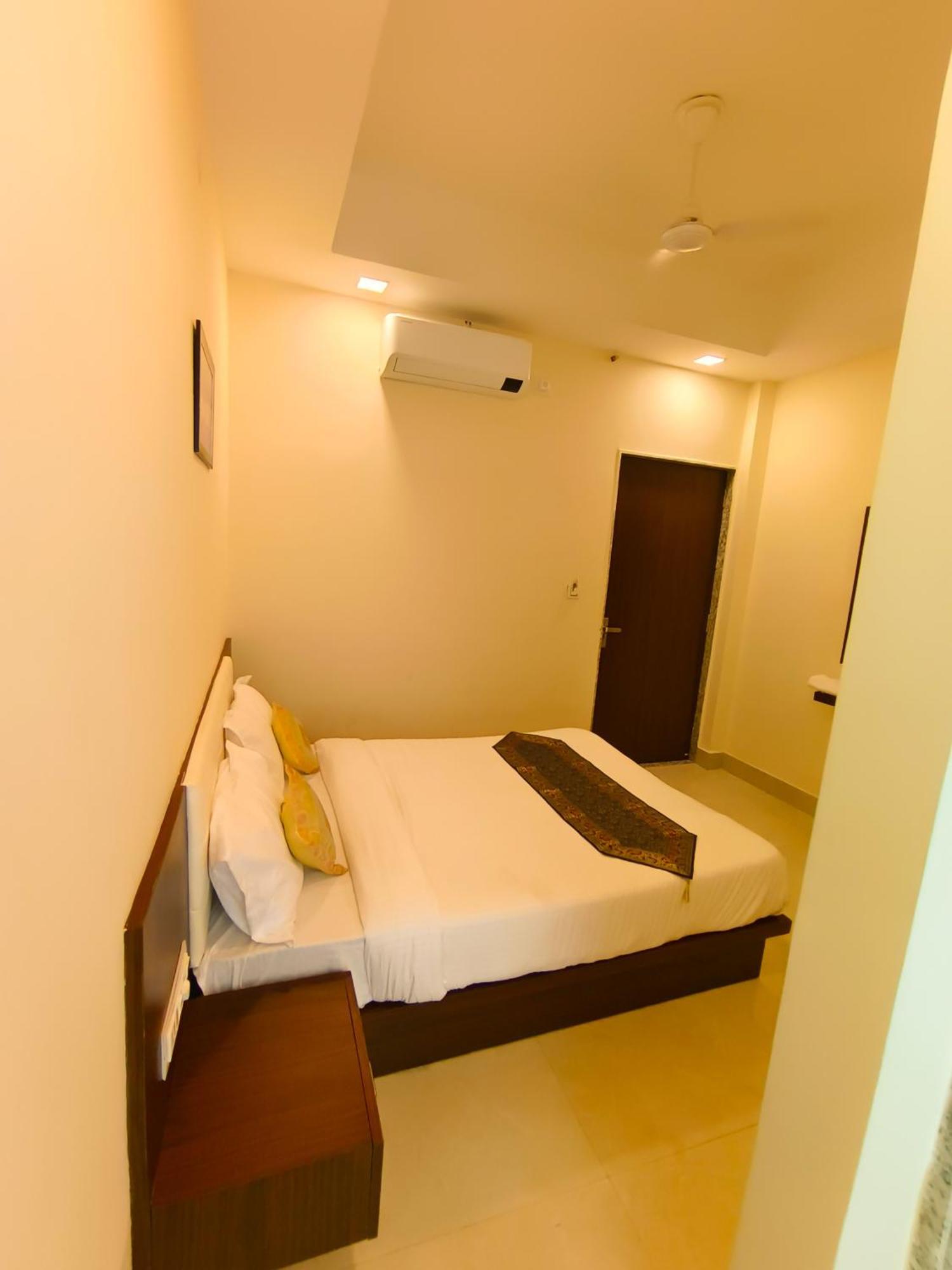 Hotel Veer Palace Near Udaipole Udaipur Ngoại thất bức ảnh