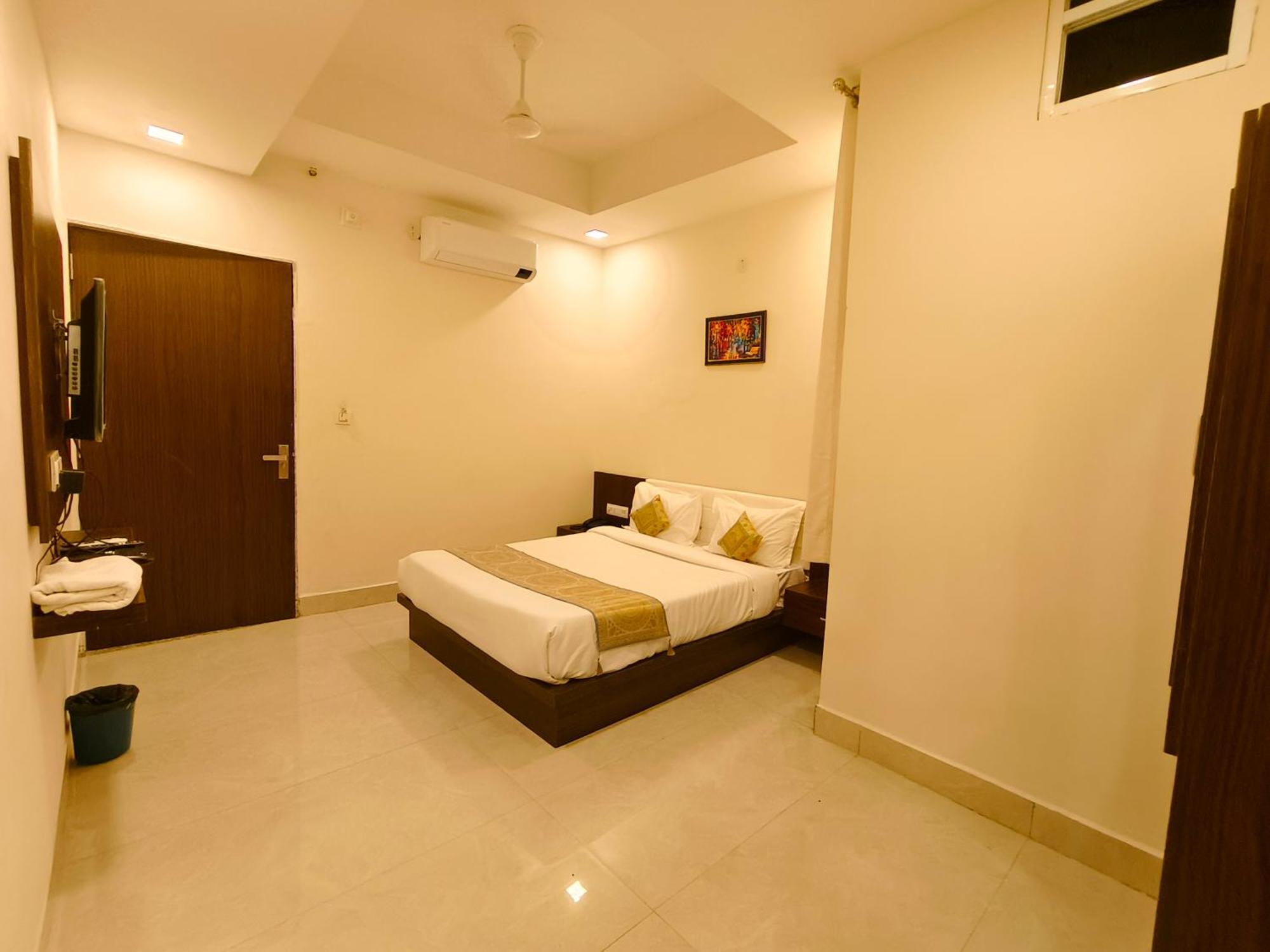Hotel Veer Palace Near Udaipole Udaipur Ngoại thất bức ảnh